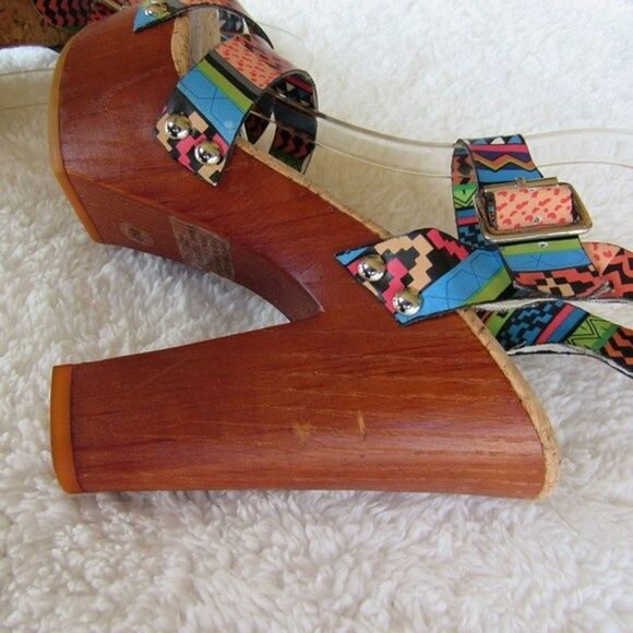 Gianni Bini Chunky High Heels Women's Size 8 Multicolor Tribal Print VGUC - Picture 4 of 14